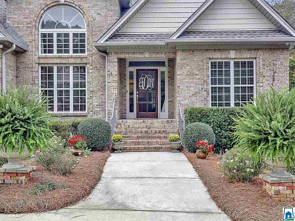 3rd image of 7560 Surrey Ln