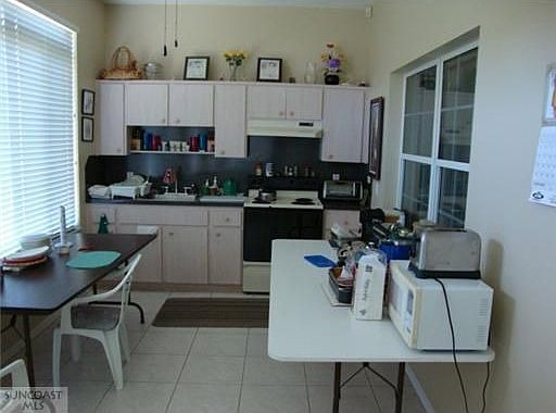 5th image of 8426 Aukari Ct