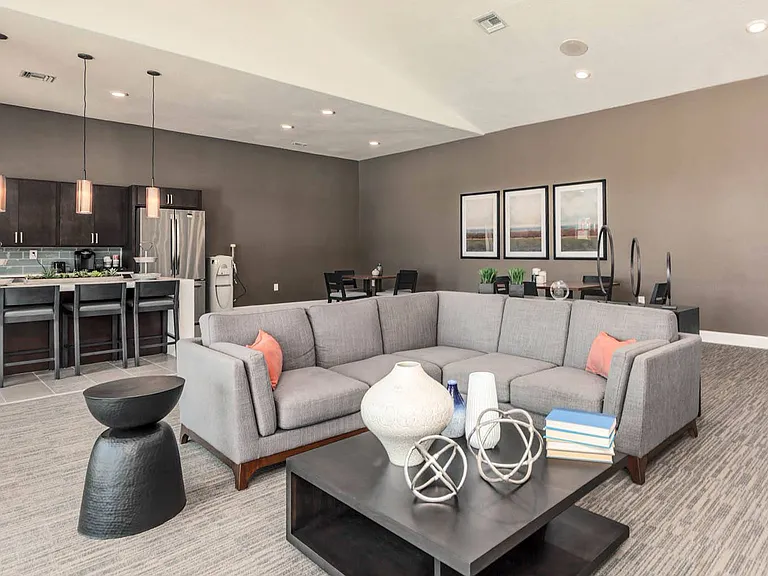 Lake Weston Point Apartments — Photo 18