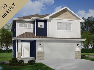 6711 27th St S, Fargo, ND