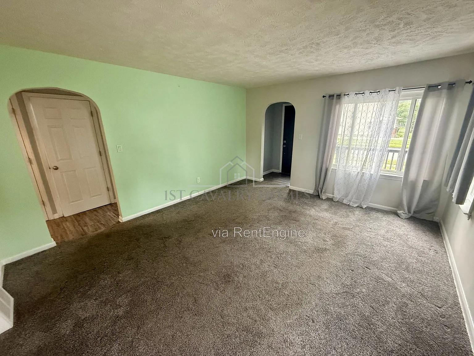 3 bed, 1.0 bath, 1200 sqft, $1,675 — Photo 4