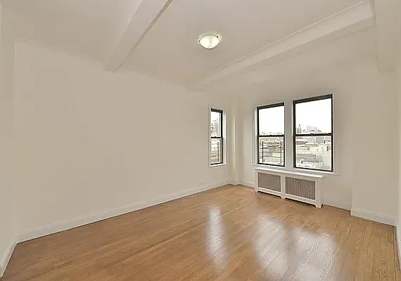 Rented by Buchbinder & Warren | media 2