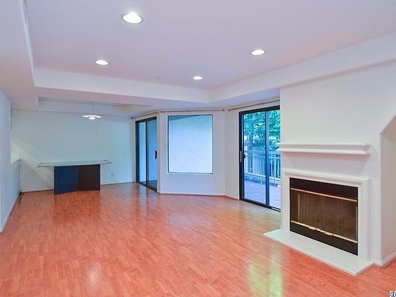 4th image of 265 W California Blvd APT 8