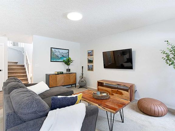 5th image of 54 SE Springborough Point SW