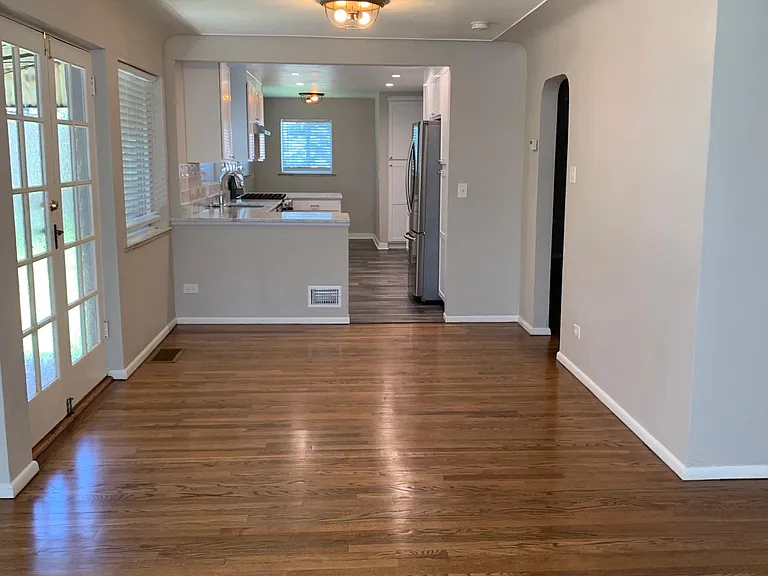 2325 S Clayton St — Photo 5