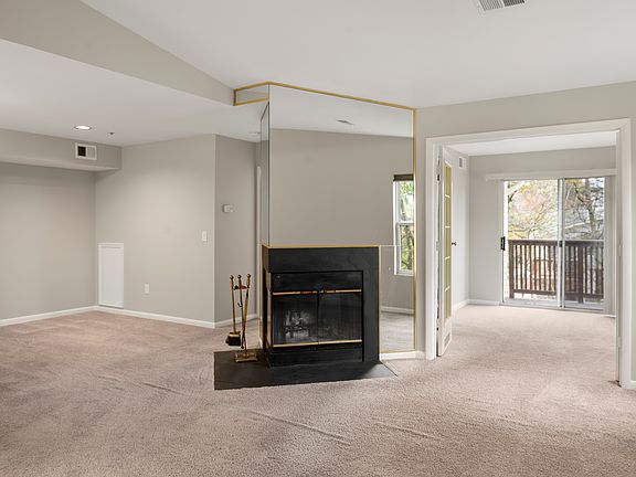 5th image of 10 Amberstone Ct APT L