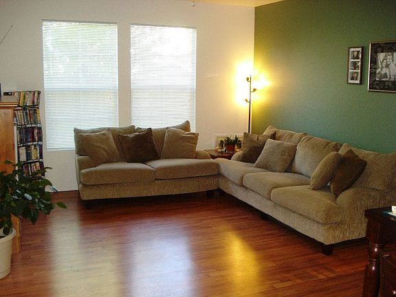 Spacious living room