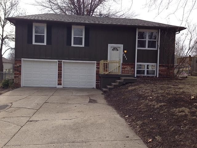1st image of 1211 Golfview Dr