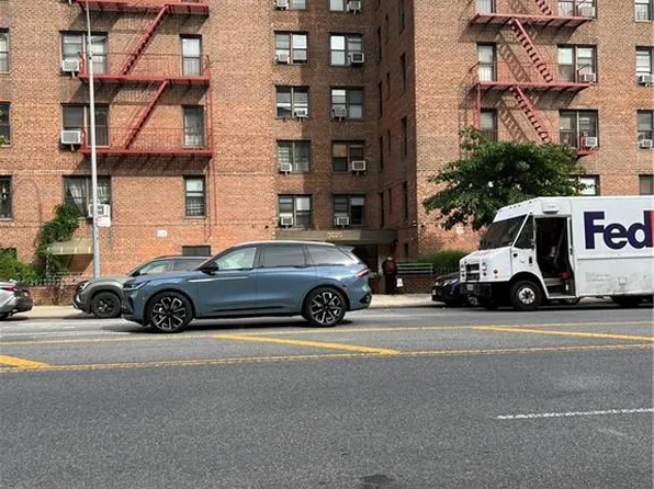 3025 Ocean Ave APT 2H, Brooklyn, NY 11235