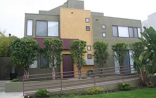 1st image of 824 Bay St APT 1