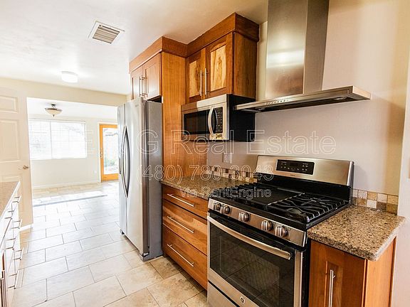 5th image of 1029 W Elna Rae St