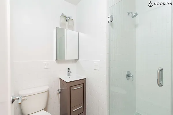 Rented by Nooklyn NYC LLC | media 74