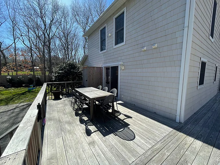 23 Harbor Blvd — Photo 23