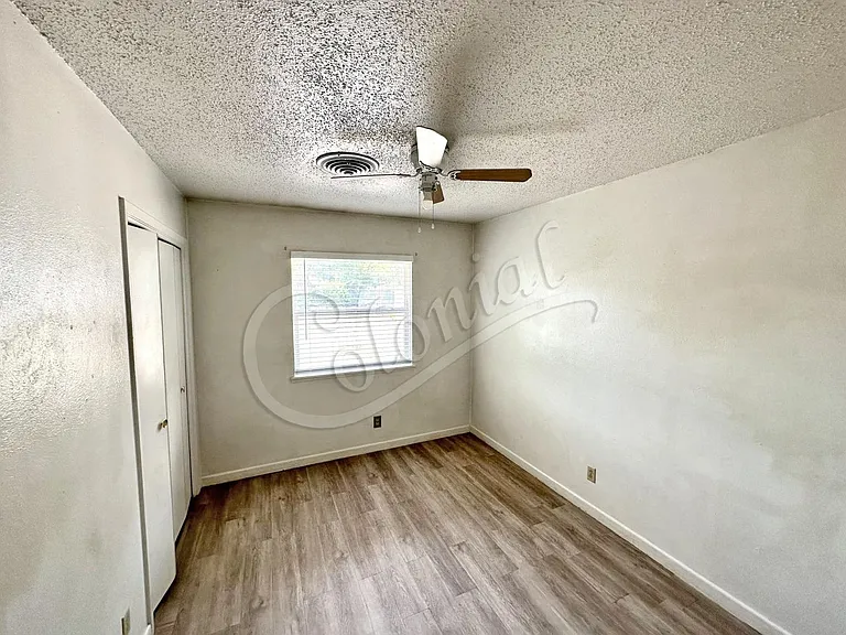 1410 Leader Dr — Photo 9