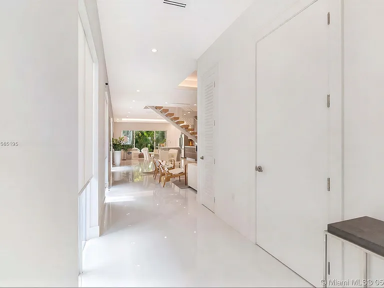3123 Elizabeth St #3123 — Photo 9
