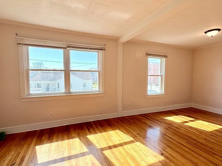 45 Slater St #A — Photo 9