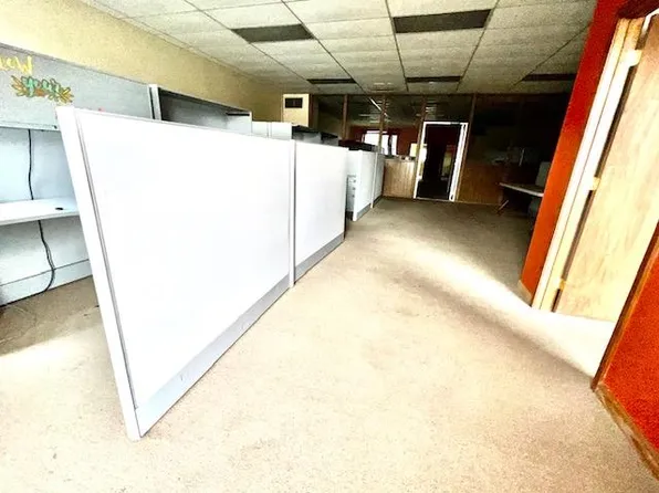 301 W Main St, Albertville, AL 35950