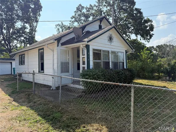 494 Keysville St, Steelville, MO 65565