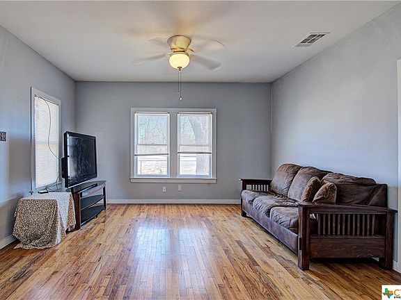 5th image of 603 E Pine St