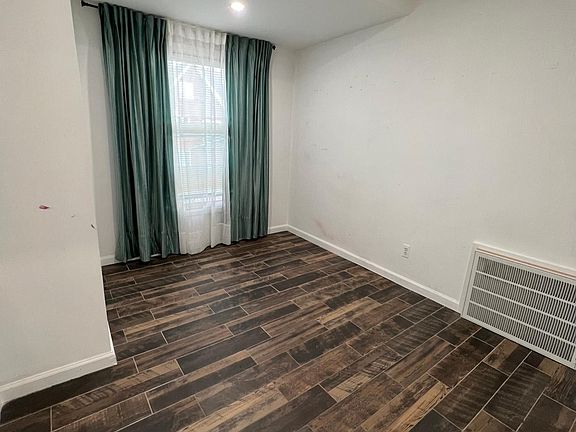 3rd image of 1869 McDonald Ave Floor 2