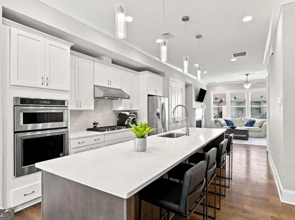 6580 Aria Village Dr, Sandy Springs, GA 30328