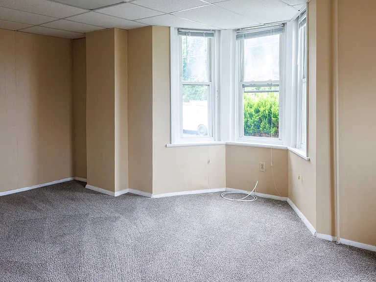 578 Broad St #1 — Photo 7