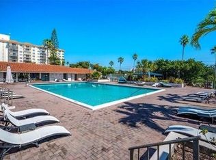 4158 Inverrary Dr APT 111, Lauderhill, FL 33319