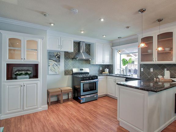 2nd image of 2778 McLaughlin Ave