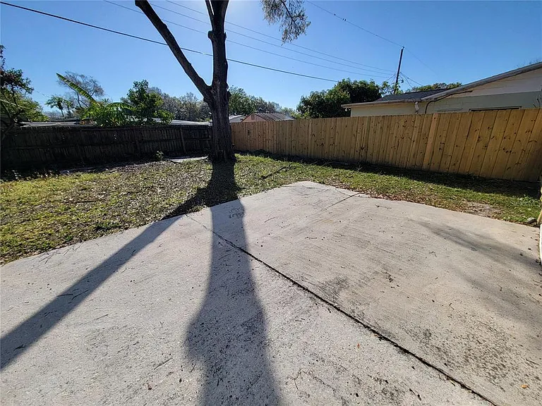 1212 Windermere Way — Photo 13