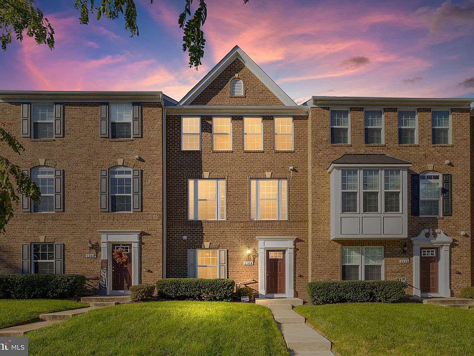 1st image of 1108 Oakwood St