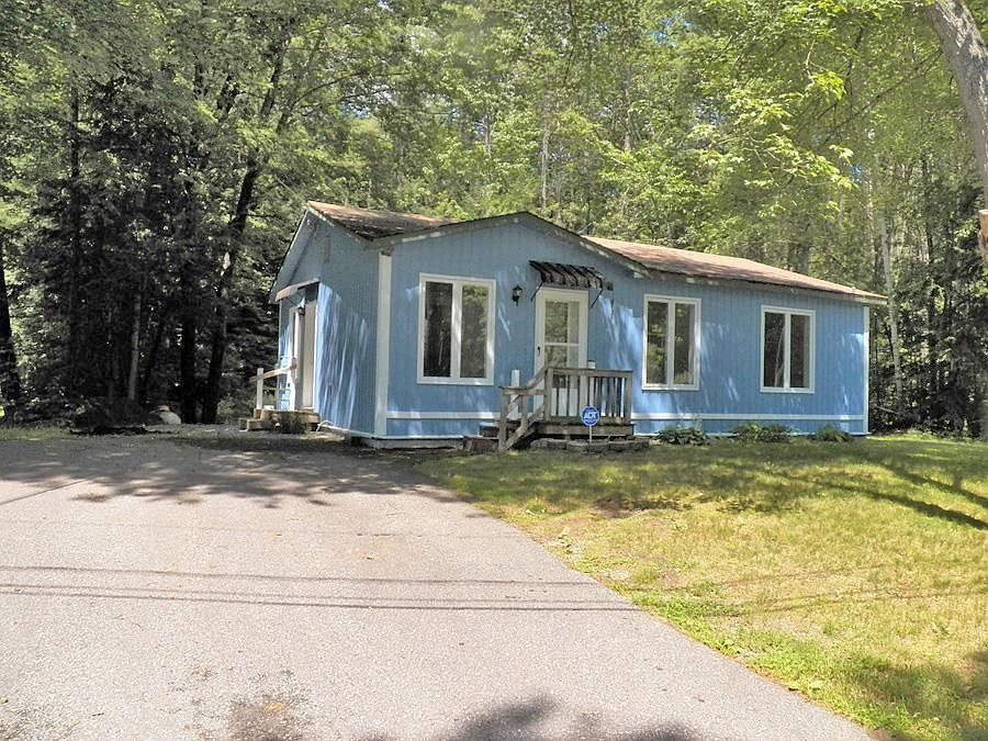 1st image of 25 Woodlawn Avenue