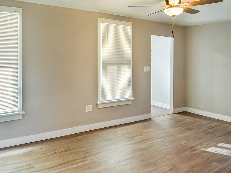 2313 3rd Ave S #2313 — Photo 7