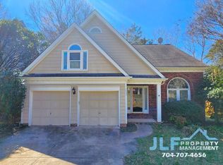 1836 Watlington Dr, Charlotte, NC 28270