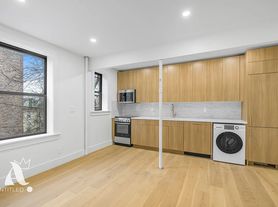 58 Avenue A