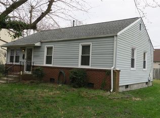 513 Woodfin Rd, Newport News, VA 23601