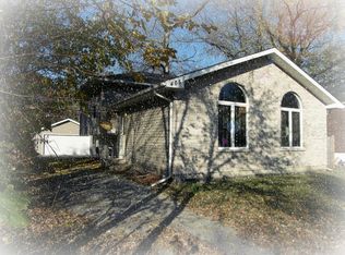 465 Ann St, West Chicago, IL 60185