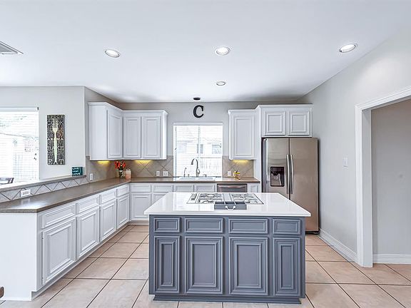 2nd image of 3226 Southford Manor Ln