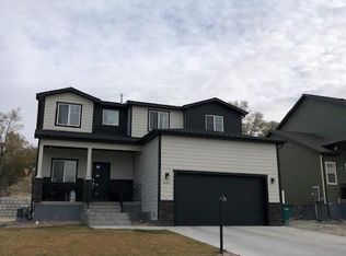 680 Lynn Ct, Green River, WY 82935