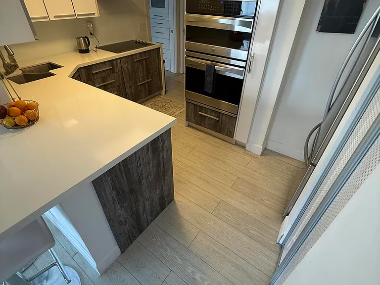 330 SE 20th Ave #306 — Photo 20