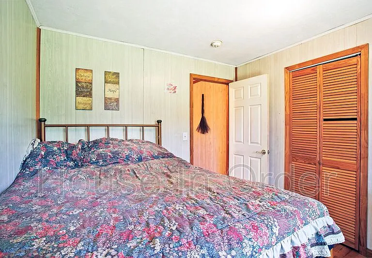 561 Bee Tree Rd — Photo 9