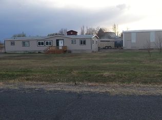 932 Road 12, Powell, WY 82435