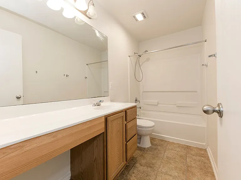 1141 Renaissance Trl — Photo 15