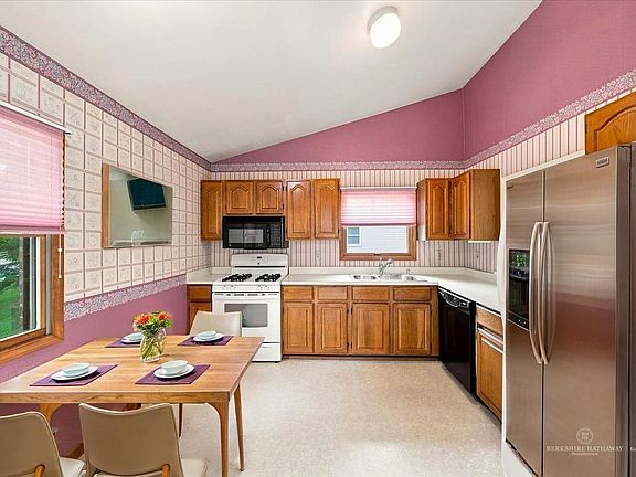4th image of 514 Rochelle Ct