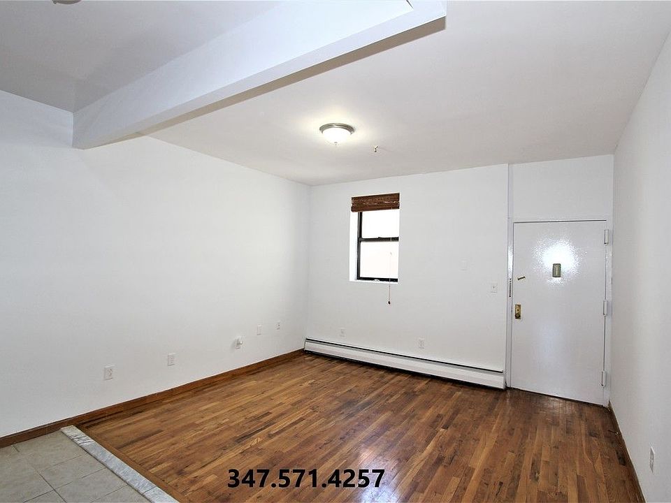 2nd image of 8 Claver Pl #C2