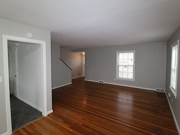 4th image of 7500 Terrace St #7536