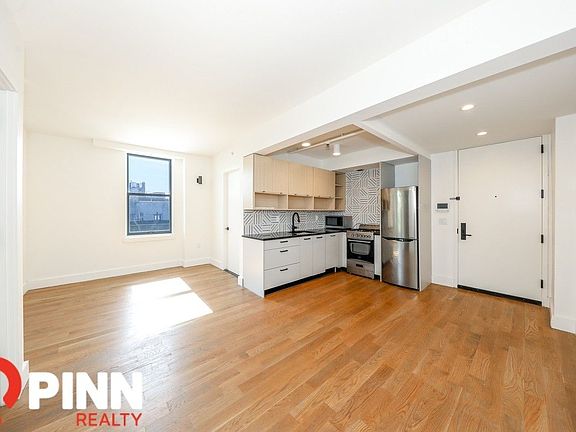 3rd image of 323 E 19th St APT 7D