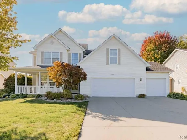 2865 Pimlico Ln, Saginaw, MI 48603