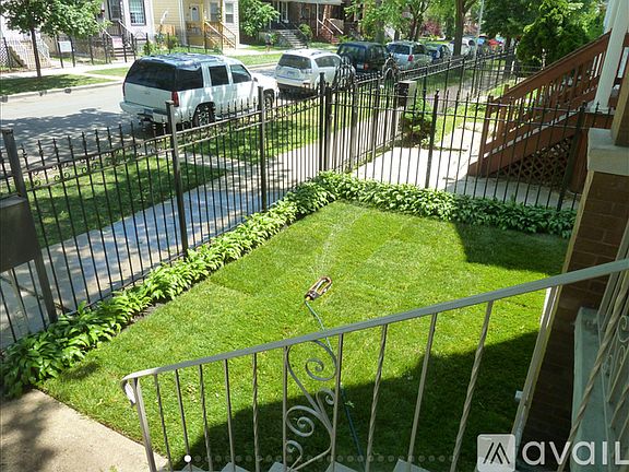 2nd image of 2528 N Hamlin Ave #1