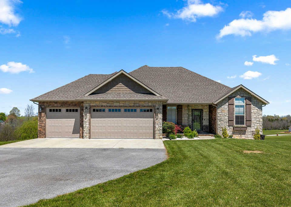 1st image of 7511 Persimmon Ct