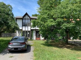 22 Red Barn Ln, Middletown, NY 10940